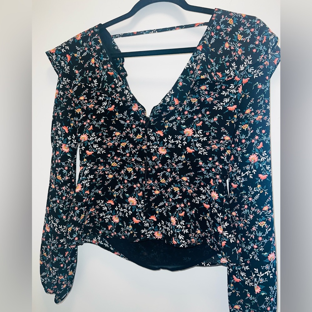Row A Floral Black Blouse - M